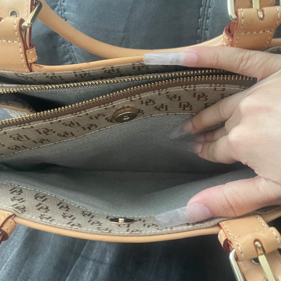 Dooney & Bourke Signature Tote Buckle Satchel Vintage - Picture 6 of 7